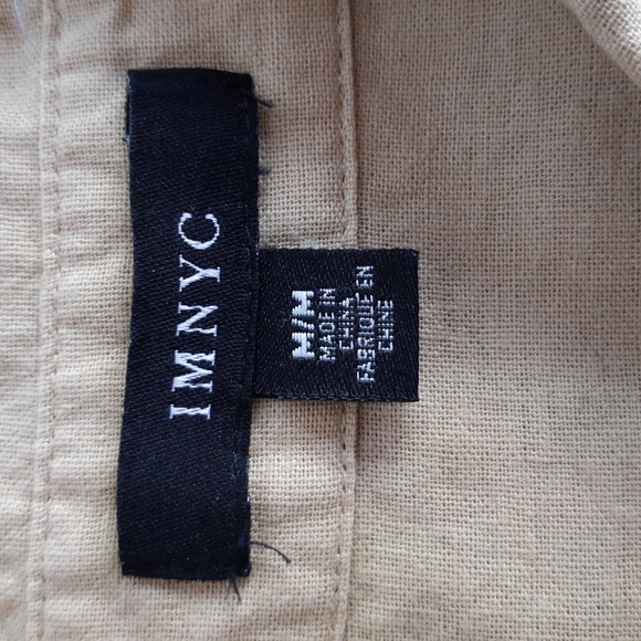 Shirt.  Size M. - Picture 4 of 4